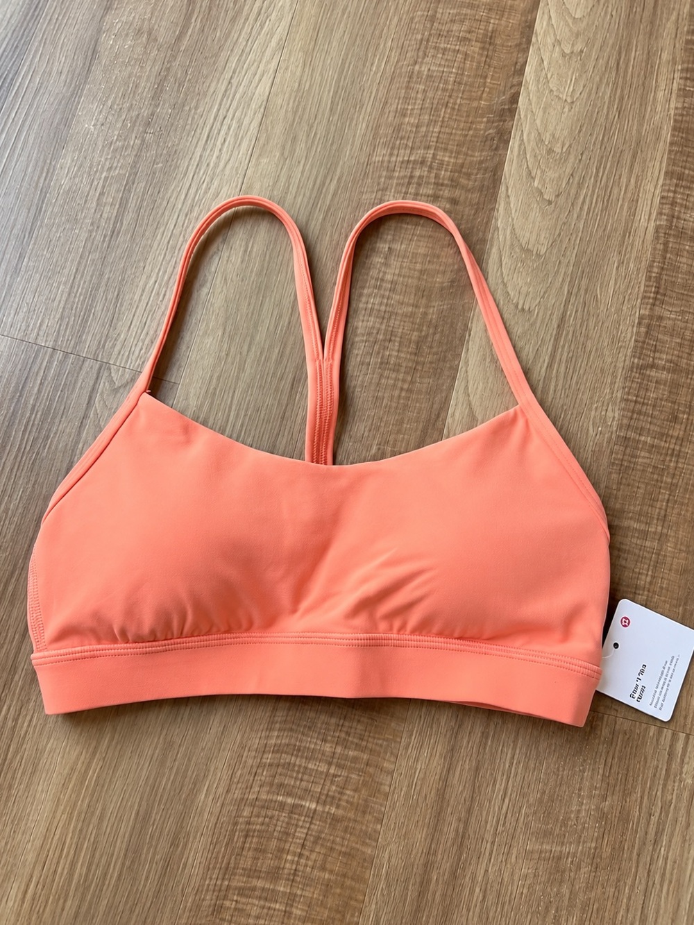 NWT Sunny Coral Lululemon Flow Y Bra Nulu – Size 6